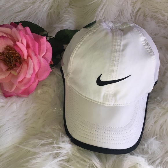 Nike Accessories - White Nike Running Ball Cap